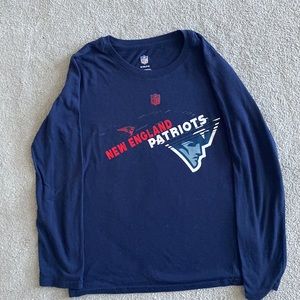New England Patriots long sleeve t-shirt.  Size small - 8